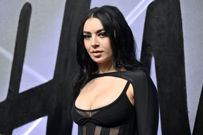 Charli XCX calls Martha Stewart ‘brat’ and reporter ‘extremely brat’ amid mix-up