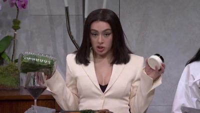 Charli XCX plays Victoria Beckham in SNL sketch mocking America’s Next Top Model