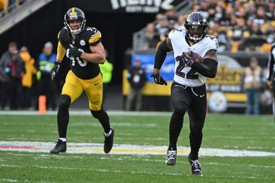 T.J. Watt obliterates Derrick Henry as Steelers duel Ravens