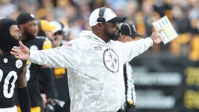 Mike Tomlin Is Using His Whole Toolbox to Keep the Steelers Rolling