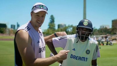 Watch: 'Legend' Siraj gets a kiss, praise from Team India bowling coach