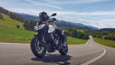 Honda’s Seriously Missing Out By Not Selling The CB750 Hornet In The US