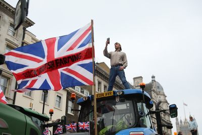 Why are farmers protesting as tractors descend on London?