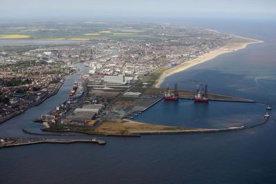 Ship carrying potentially explosive fertiliser returns to Norfolk