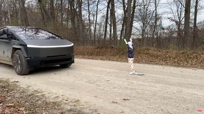 Tesla Cybertruck Driving On FSD Fails To Detect Mannequin