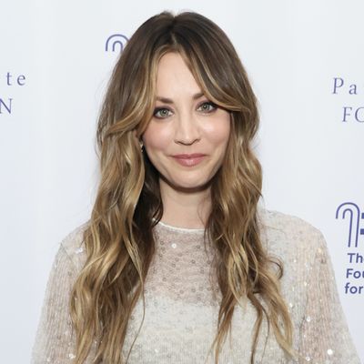 Kaley Cuoco Begs People to "Stop" Mom Shaming, Says Everyone's "Doing the Best They Can"