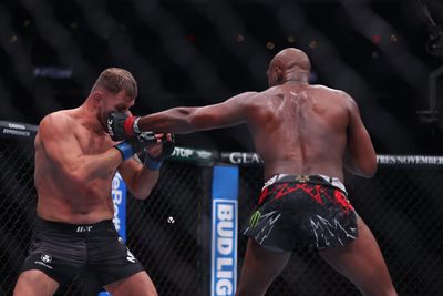 Daniel Cormier: UFC 309 showed that Jon Jones and Stipe Miocic ‘were not on the same level’