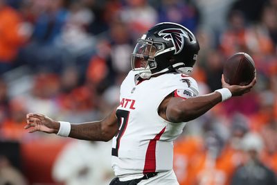 Former NFL QB suggests Falcons start Michael Penix for rest of season