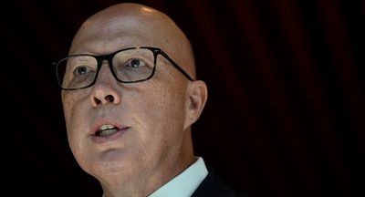 Dutton copies Trump on foreign students as Labor’s migration failure becomes clear