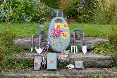 Christmas gardening gifts to suit all budgets