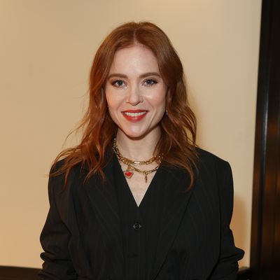 Angela Scanlon leaned into her snug’s cosy feel with her paint choice – it’s dubbed the ‘womb room’ for good reason