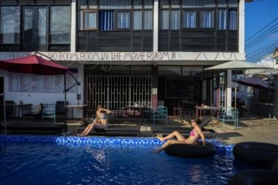 Australian Tourists In Thailand For Suspected Alcohol Poisoning