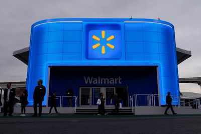 Walmart's promise of low prices proves to be a powerful draw in the third quarter