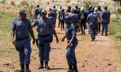 South African officials weigh up rescue mission for illegal miners underground