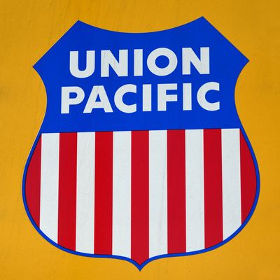 Union Pacific Stock: Analyst Estimates & Ratings