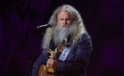 Country star Jamey Johnson arrested and charged with drug possession