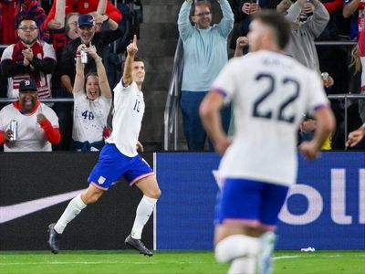 Tim Howard condemns US captain Christian Pulisic over Trump dance celebration