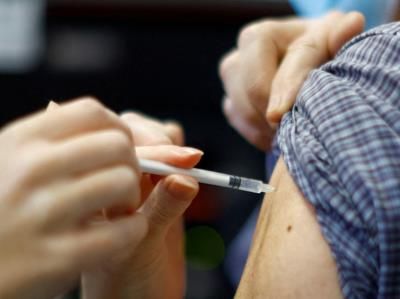 Top U.S. Health Official Warns Against Discouraging Vaccination