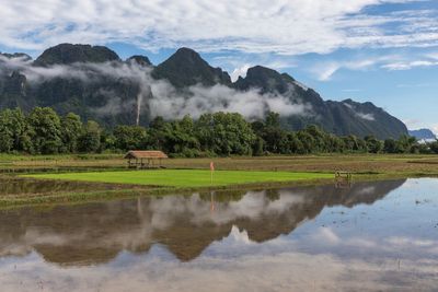 Aussie women gravely ill from tainted booze in Laos