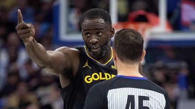 Draymond Green Calls Grizzlies Coach a 'Softie' for Flagrant Foul Complaint