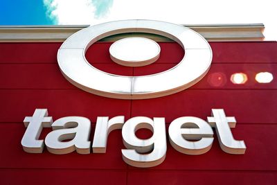 Target reports a slump in third-quarter profit and sets soft outlook for holiday period