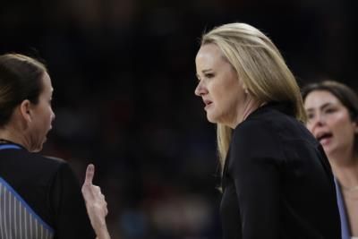 Los Angeles Sparks Hire Lynne Roberts As Head Coach