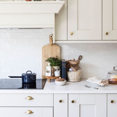 How to clean a kitchen like a professional chef - 6 tricks of the trade you can use in your own home