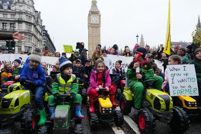 Why have British farmers marched on UK’s Parliament?