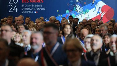 French mayors' congress rejects €11 billion budget cuts slated for 2025