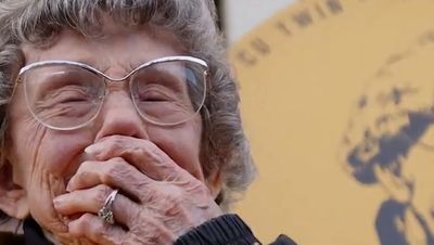 Emotional moment Colorado Buffaloes crowd serenades superfan on 100th birthday