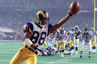 Rams will celebrate 1999 Super Bowl team on Sunday night for 25th anniversary