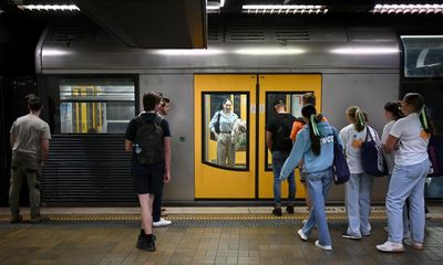 Sydney train strike: chaotic shutdown averted after 11th-hour crisis talks with union