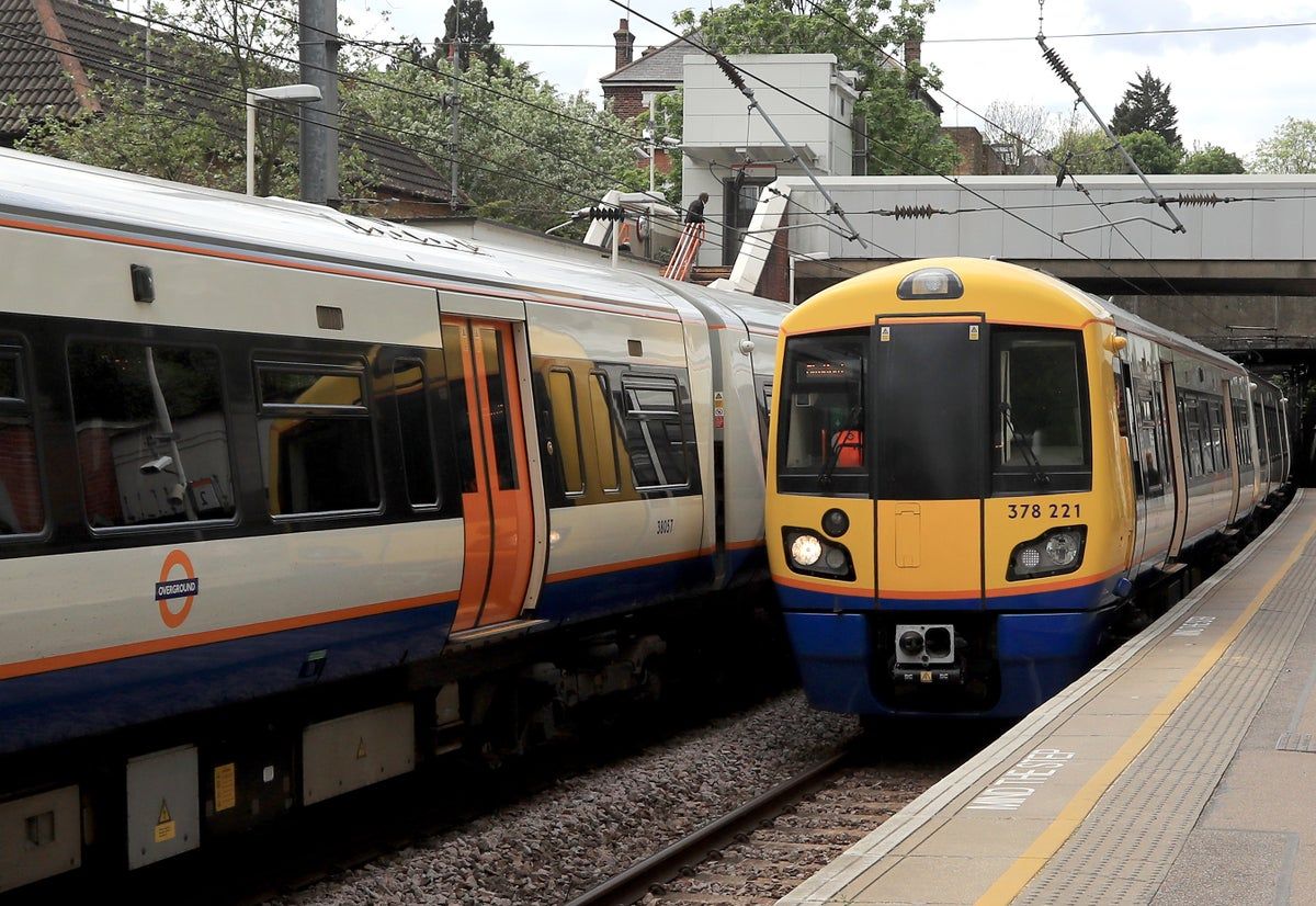 London travel news LIVE: Chaos as Overground part-suspended amid Euston points failure