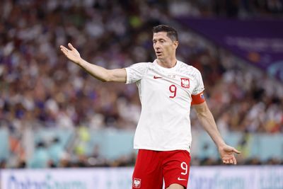 Lewandowski reveals why his Man Utd transfer was blocked