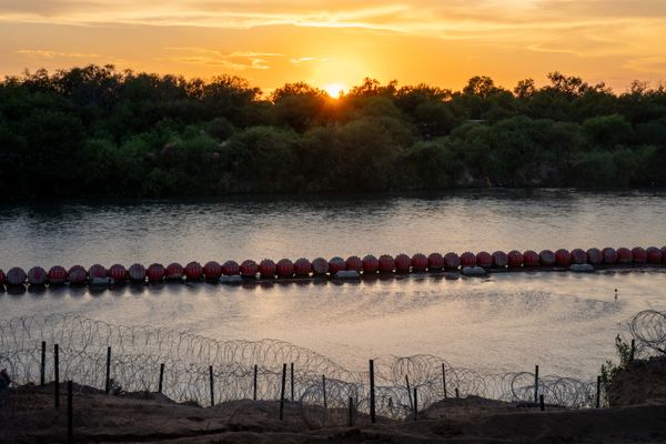 Texas Expands Floating Buoy Barrier to Deter Possible Migrant Caravans Ahead of Trump's Inauguration