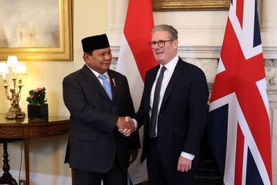 Starmer welcomes president of Indonesia to Downing Street