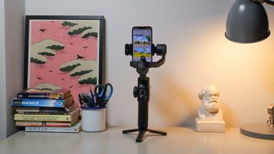 Zhiyun Smooth 5S AI review: the smartphone stabilizer that always follows