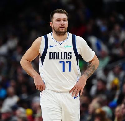 Mavericks' Luka Doncic Out At Least 1 Week With Wrist Strain