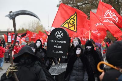 Volkswagen Workers Head Towards Strikes From December