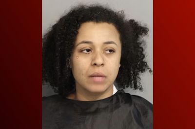 Florida Mom Accused of Drowning Daughter in Bathtub, Then Chasing Witnesses Around Apartment with a Hammer