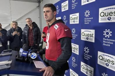 Daniel Jones Disagrees With Giants' Decision To Bench Him