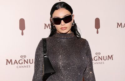 Charli XCX feels herself in sunglasses