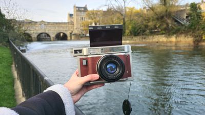 Lomo’Instant Wide Glass review: is it really the sharpest instant camera ever?