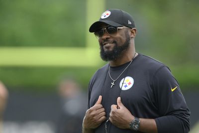 Mike Tomlin with perfect reaction to Antonio Brown saying he would play with Steelers for free