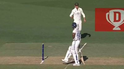 Watch: Hilarious run out dodging game between Yashasvi Jaiswal and Marnus Labuschagne