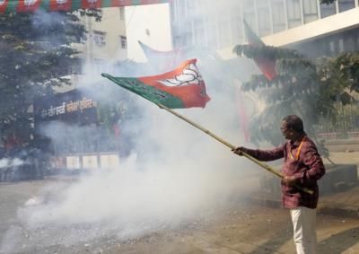 Modi's BJP Wins Maharashtra, Opposition Takes Jharkhand