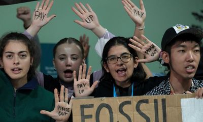 Row over who will pay $1tn climate fund drags Cop29 talks past the deadline