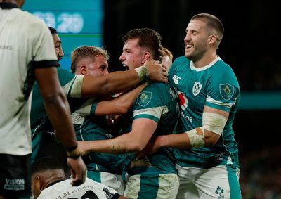 Ireland improve to thrash Fiji as Gus McCarthy registers debut try