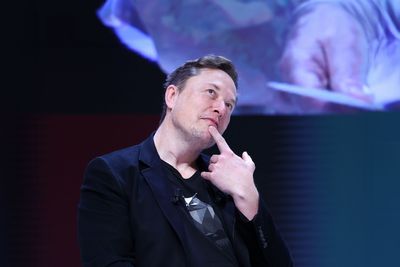 Musk toys with MSNBC purchase