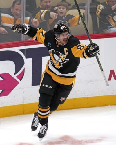 Sidney Crosby Scores 600Th NHL Goal In Penguins' Loss